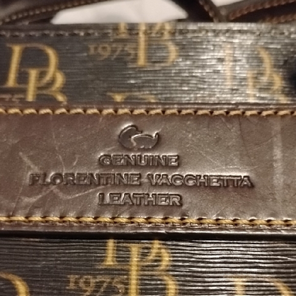 VTG Dooney & Bourke Camel & Brown Vacchetta Leather Monogram Handbag Crossbody - Picture 7 of 15